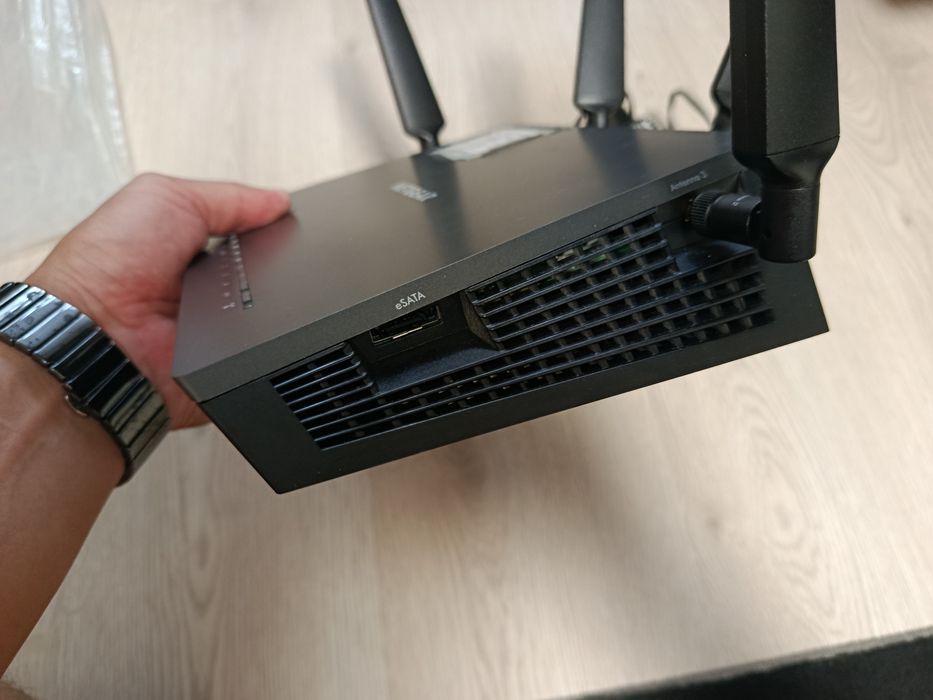 Дводіапазонний Wi-Fi роутер Netgear Nighthawk X4S (R7800) AC2600