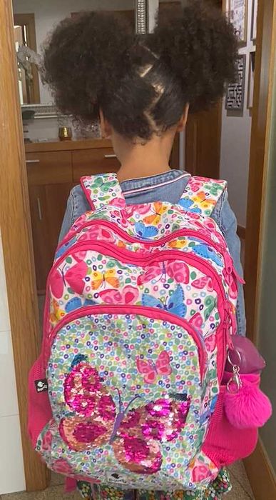 Mochila escolar para menina