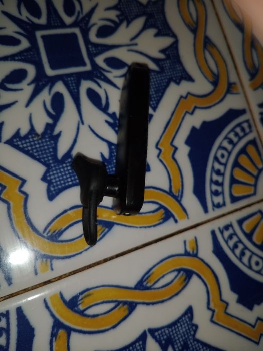 Vendo  earphone wireless para telemóvel e quem conduz carro vendo por 35€