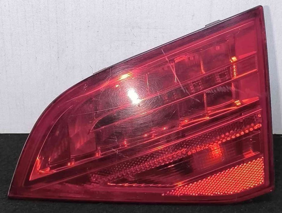Farolim da Mala Direito 8K9945094B - AUDI A4 B8 Avant
