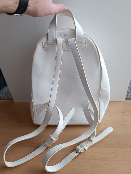 Mochila Liu Ju branca