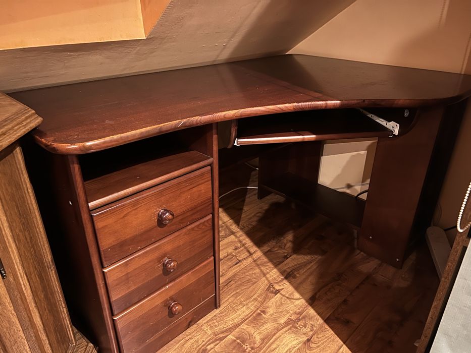 Biurko, drewniane,sosnowe