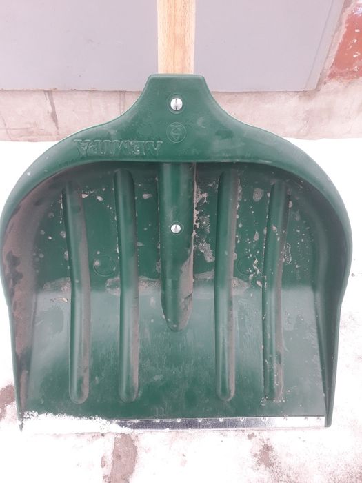 Лопата снеговая снегоуборочная Лемира  44см