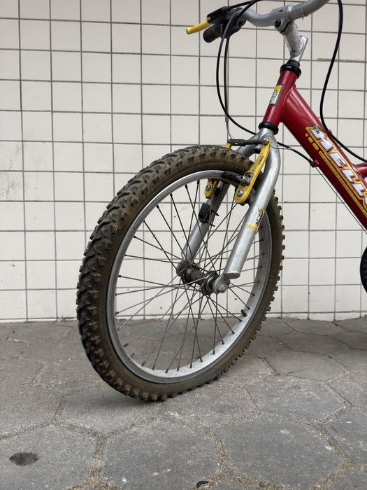 Bicicleta de criança 20” em bom estado – pronta a andar