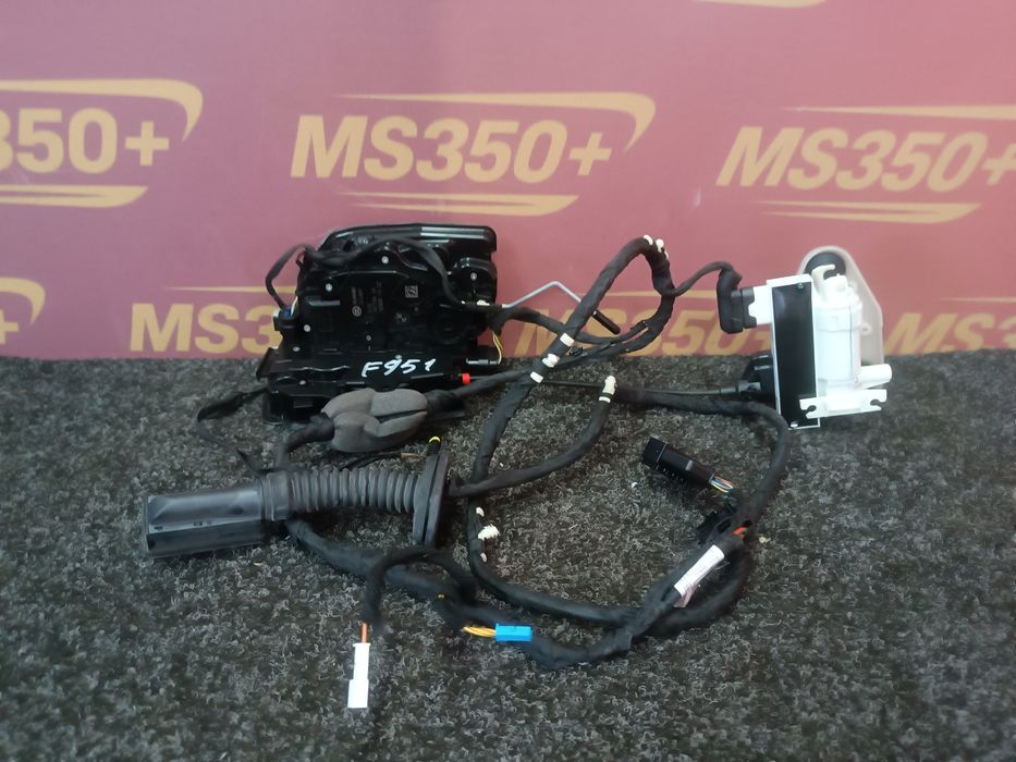 Замок дверей задньої правої BMW X5M F95 бмв х5м ф95 розборка шрот запчастини Замок двери задней правой 51227477704
