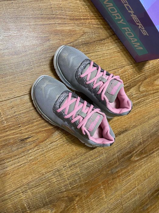 Кросівки дитячі на дівчинку кроссовки детские Skechers оригинал р.33