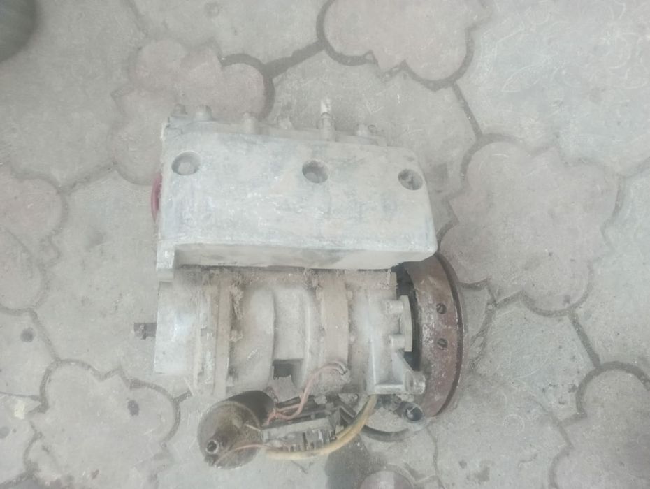 Двоциліндровий двигун бензиновий