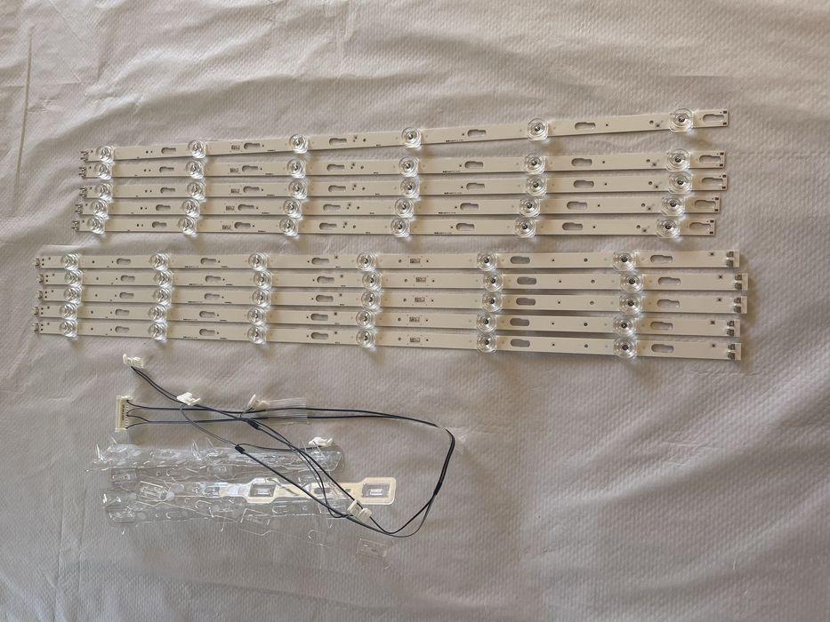 Samsung  UE65AU7105k