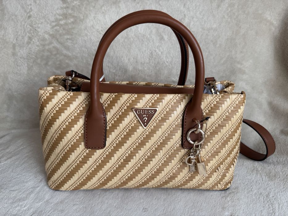 Нова плетена сумка Guess Simona Small Satchel (100% оригінал, з пильовиком)