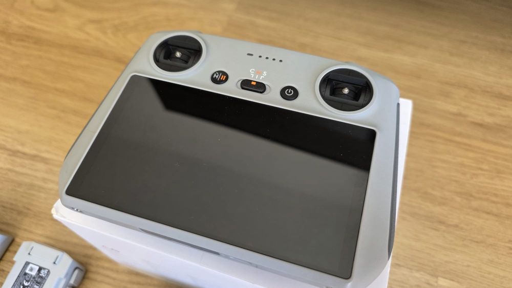 Drone DJI mini 3 e DJI RC