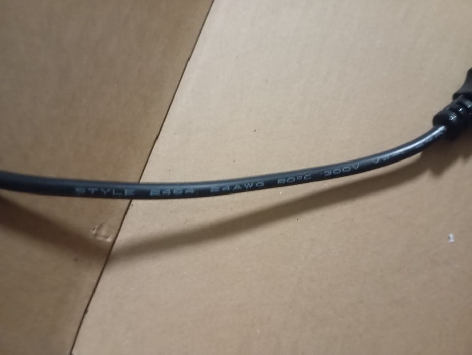 Переходнік дводіапазоний підсилювач сигналу