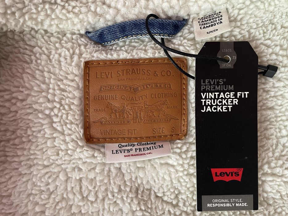 Куртка джинсова Levis шерпа весна демі