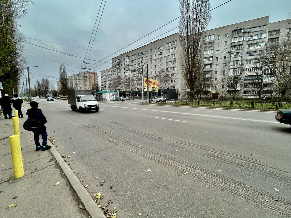 Оренда приміщення біля зупинки Пивзавод