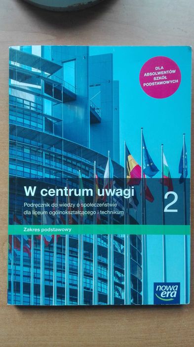 "W centrum uwagi 2" - podręcznik do WOS dla LO/technikum Nowa Era 2020