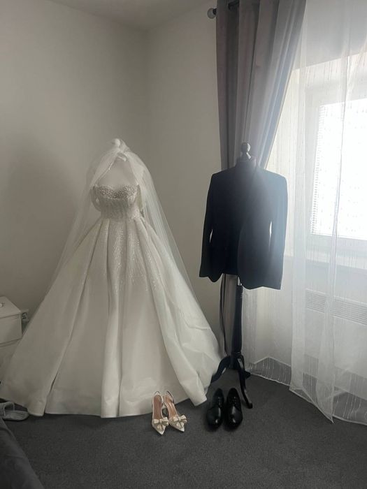 Манекен для нареченої і нареченого