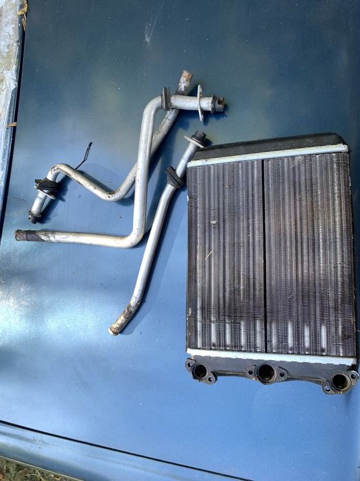 Радіатор пічки w123 om615 om616 om617  - Також є багато інших запчастин в наявності на w123