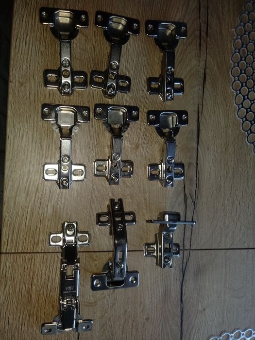 Zawiasy meblowe zestaw