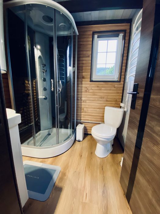 Задється будинок в Рибник