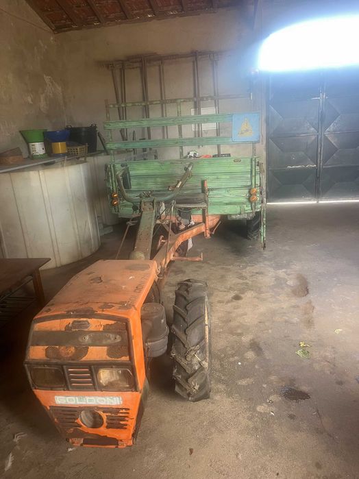 Vendo Motocultivador com reboque