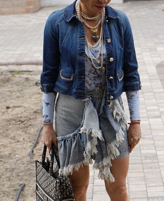 Jeasnowa krótka kurtka Elisabetta Franchi