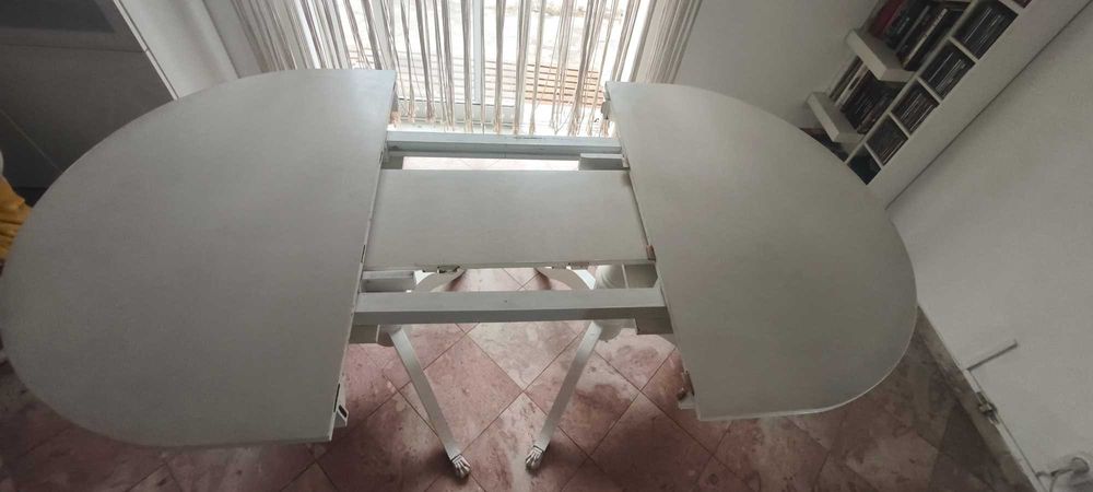 Mesa duplo pé de galo extensível