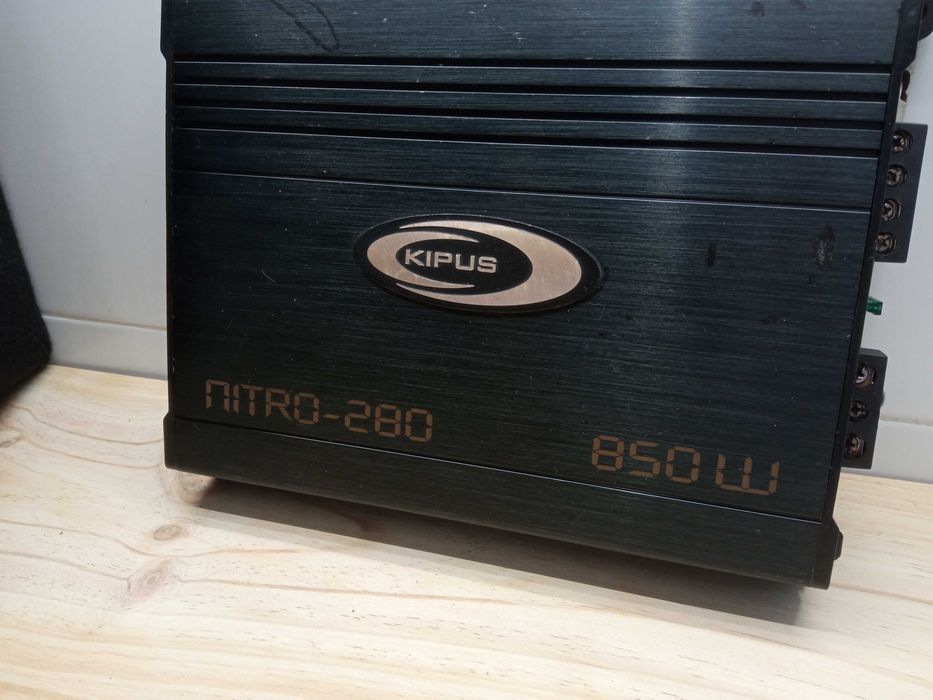 Subwoofer JBL 1000W e Amplificador Kipus