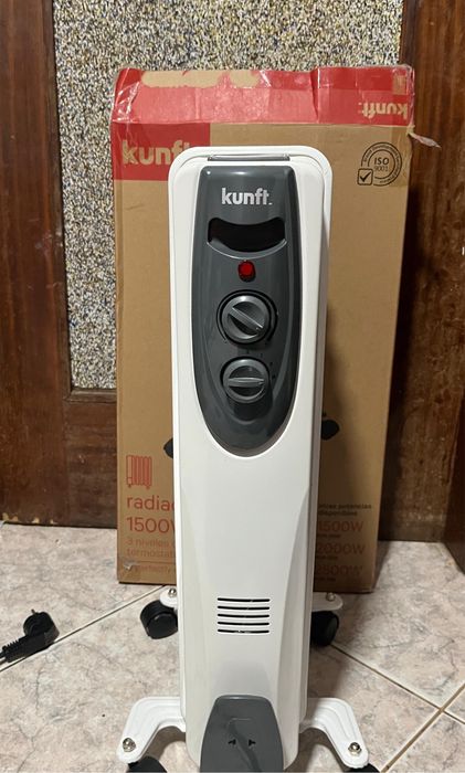 Aquecedor a Óleo Kunft 1500W KOR-2689 - Seminovo