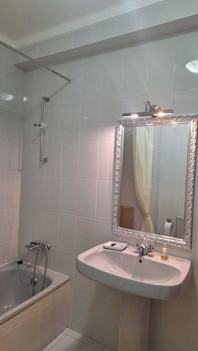 ENTRONCAMENTO quarto disponivel para profissional deslocado