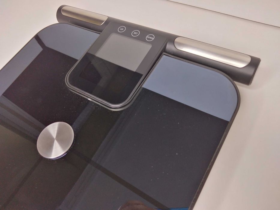 Inteligentna waga elektroniczna DO POMIARÓW CIAŁA-PRECYZYJNY POMIAR