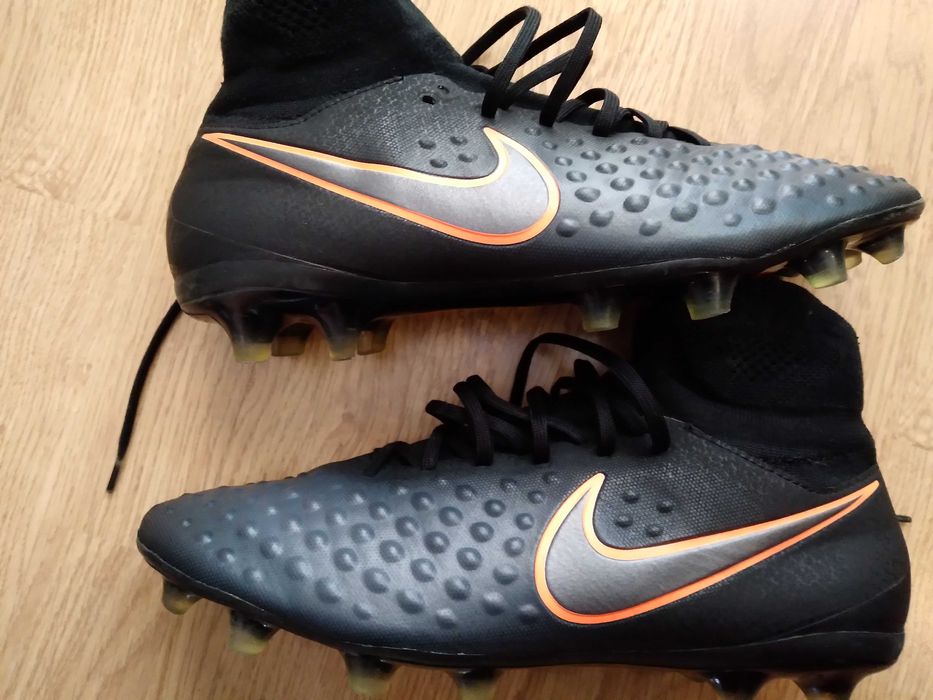 Nike magista orden 41 buty piłkarskie korki lanki