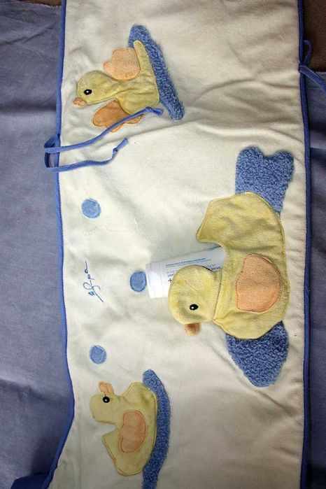 Захисний бампер, бортик в дитяче ліжечко