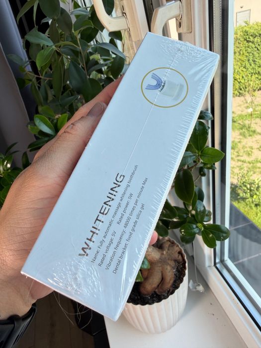 Szczoteczka elektryczna whitening