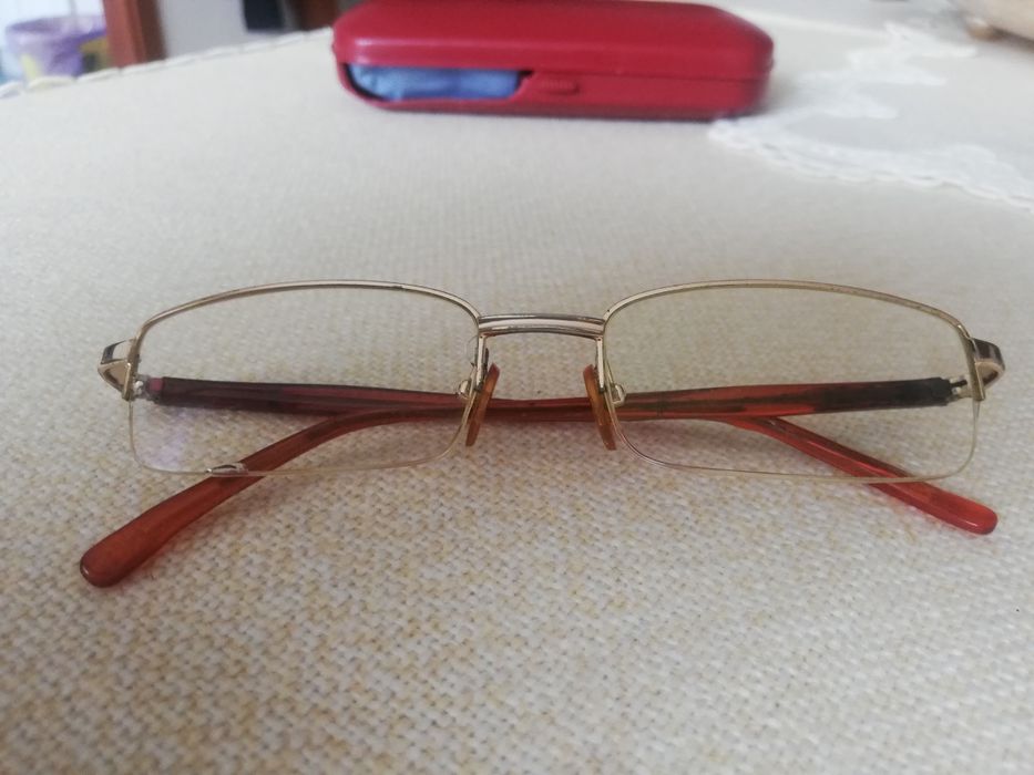 Okulary korekcyjne - 0,25 do dali.