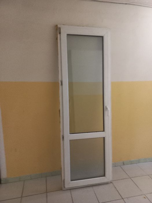 Металопластикові конструкції-вікна,двері.