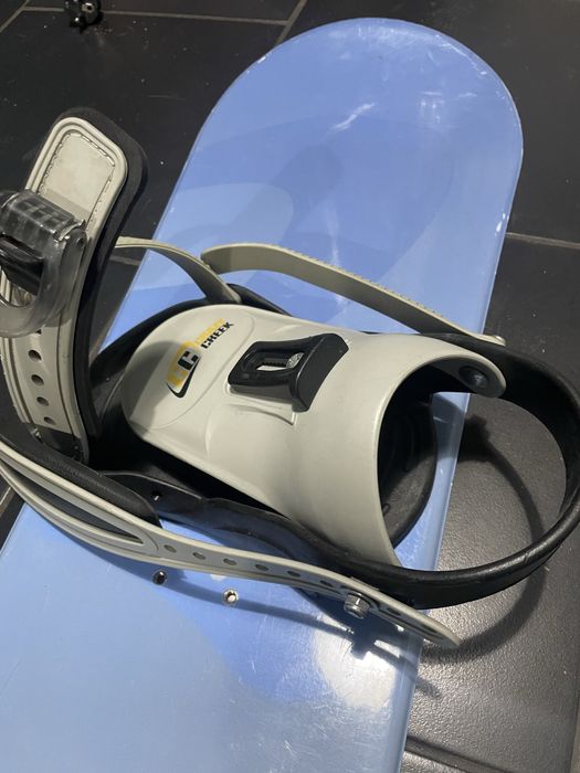 Deska snowboardowa na sprzedaż