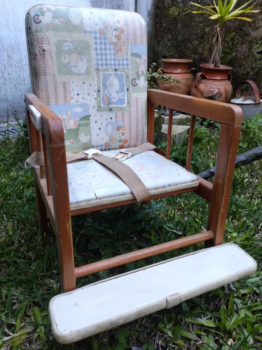 Cadeira de Refeição para Bebé e mini secretária 2 em 1