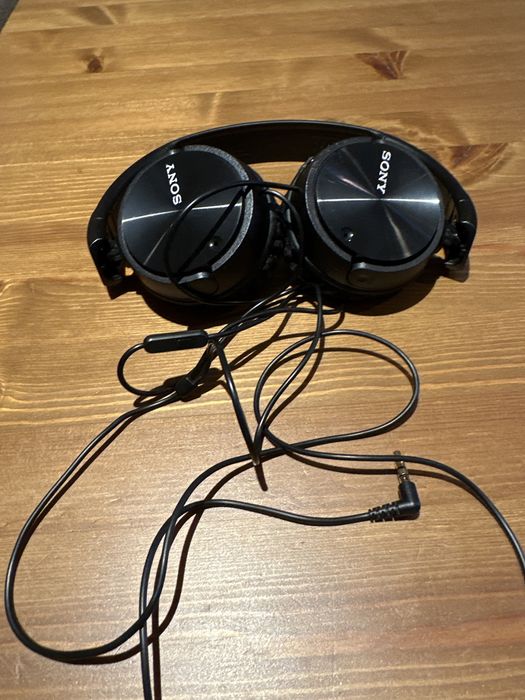 Auscultadores Sony MDR-ZX110NA