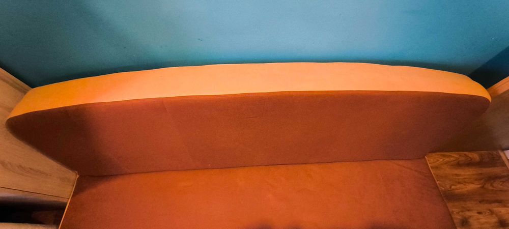 sprzedam wersalkę w dobrym stanie