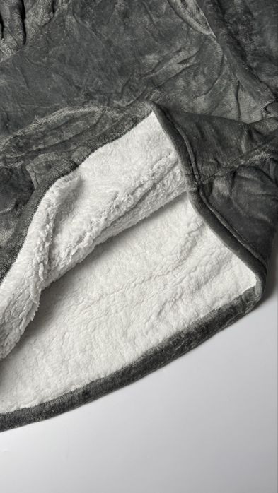 Nowa kocobluza bluza ciepla z kieszeniami kapturem uniwersalna