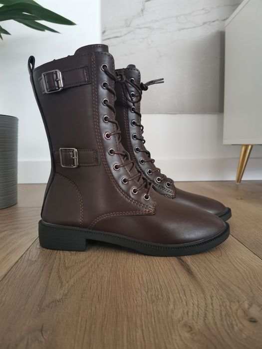 Damskie buty oficerki botki