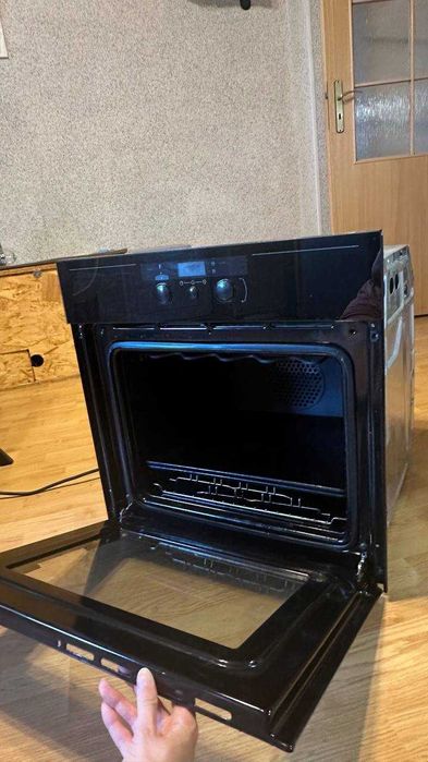 Духова шафа Whirlpool AKZ 2431 вбудована, робоча