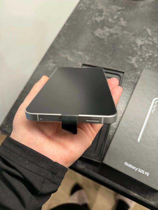 Sprzedam samsung galaxy s25 fe 5g 8/128 gb nowy