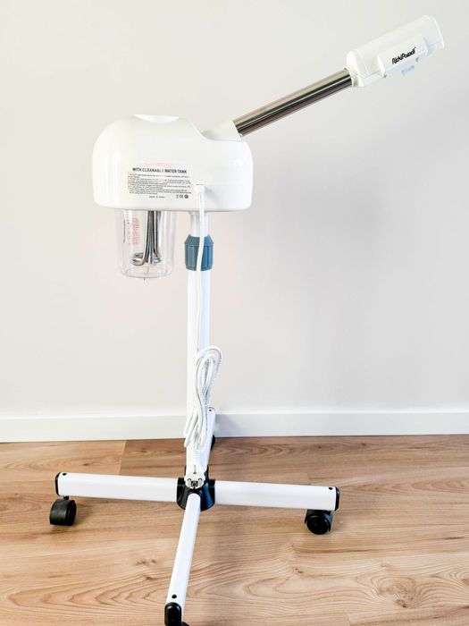 Vaporizador Facial de Pé com Ozono Rickiparodi