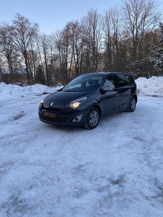 Renault Grand Scenic 20111