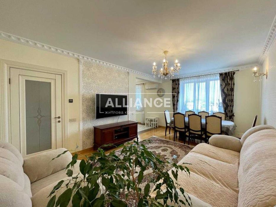 Дворівнева 5-ти кімнатна квартира з розкішним ремонтом, єВідновлення!