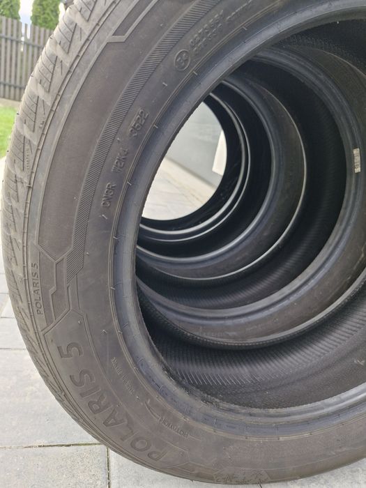 Opony zimowe Barum  215/55/17 2022r