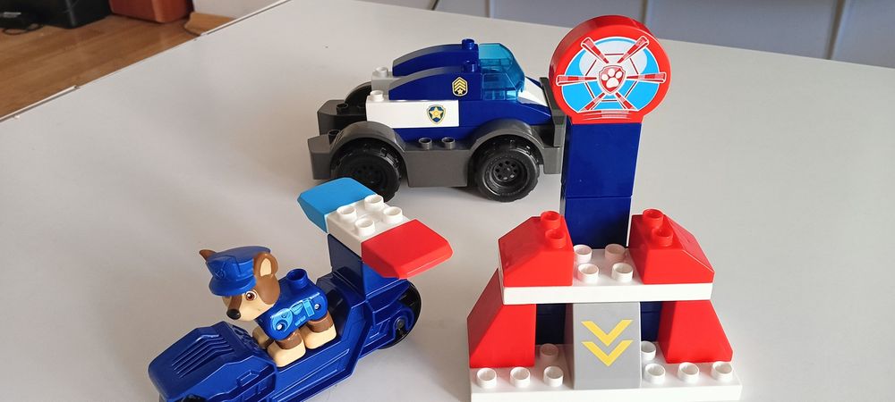 Mega Blocks Psi Patrol Chase samochod policyjny
