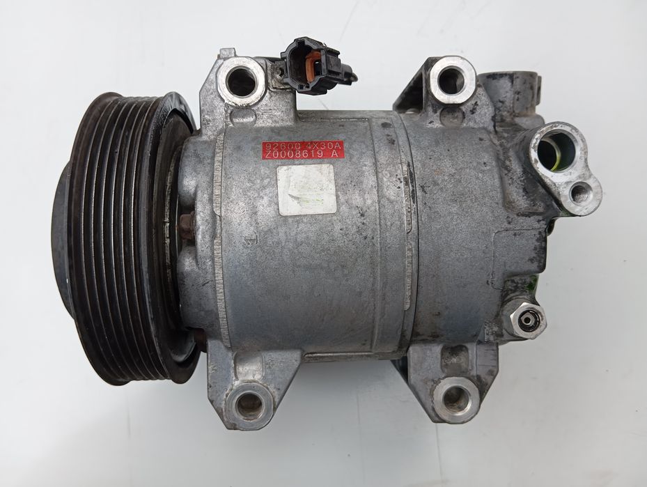 Nissan Cabstar Renault Maxity sprężarka klimatyzacji 2.5 DCI Wysyłka