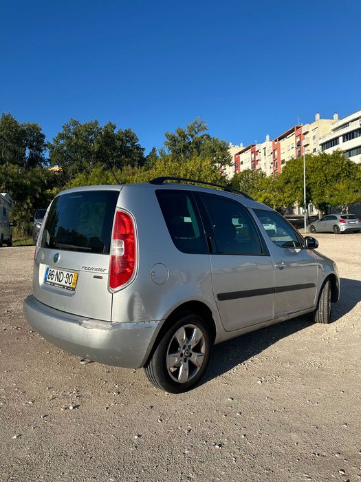 SKODA ROOMSTER 1.6 TDI CLASSIC – 2012 – apenas 78.000 KM