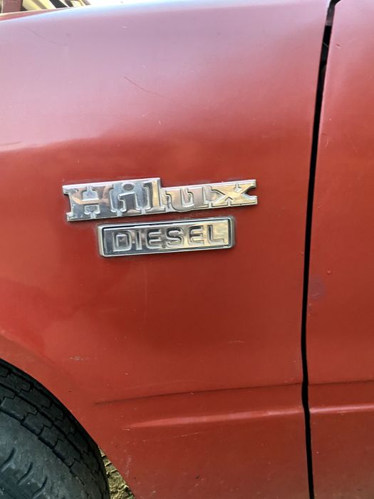 Toyota Hilux LN40 2.2 Diesel Caixa Aberta – 1983